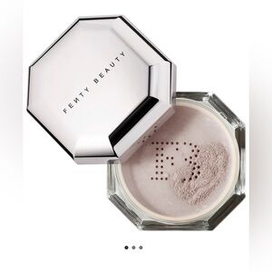 FENTY BEAUTY by Rihanna Pro Filt'r Instant Retouch Setting Powder